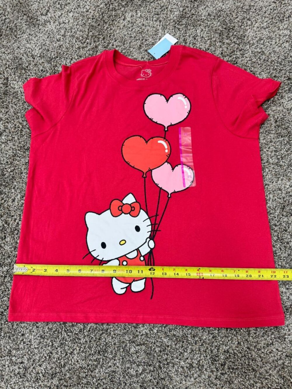 Hello Kitty Heart Balloon Graphic T Shirt Womens XXL Pink Sanrio NWT - Picture 8 of 11